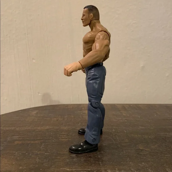 The rock 1999 WWE Titan Tron live Jakks Pacific Figure - Picture 2 of 7